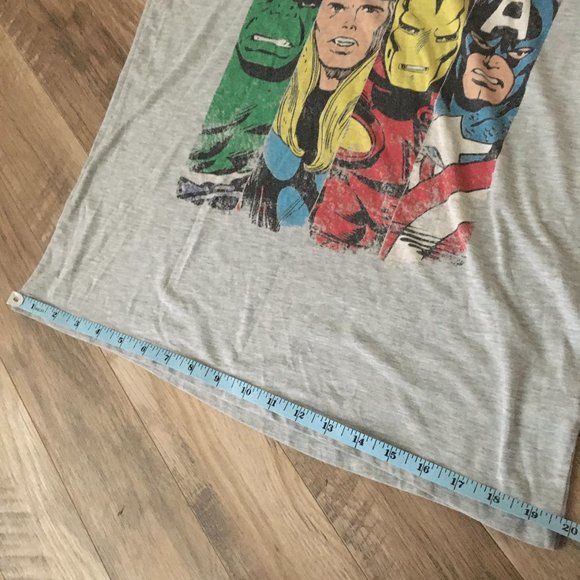 Official Marvel Avengers Retro Mug Shot T-shirt - Picture 7 of 13